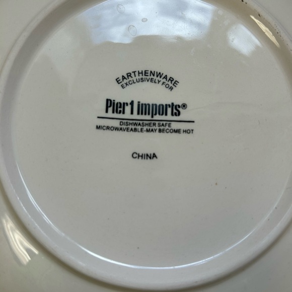 Pier 1 Imports Fall Harvest Appetizer/Dessert Plates Set Of (4) in set - Picture 3 of 4